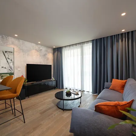 Seaside Escape * Split