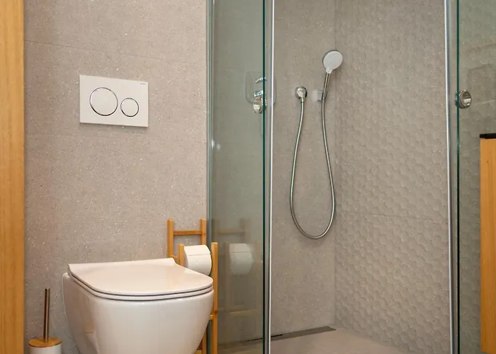 Seaside Escape * Split