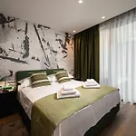 Apartment Seaside Escape Split